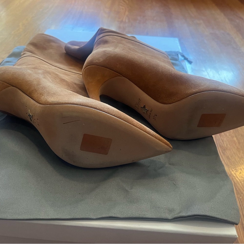 DIOR camel brown suede booties size 7.5 new with box - Picture 4 of 6